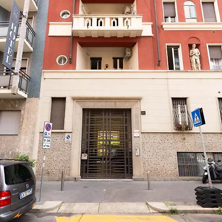 I Prime Location I Metro at Your Door, Duomo in 15 min!-2